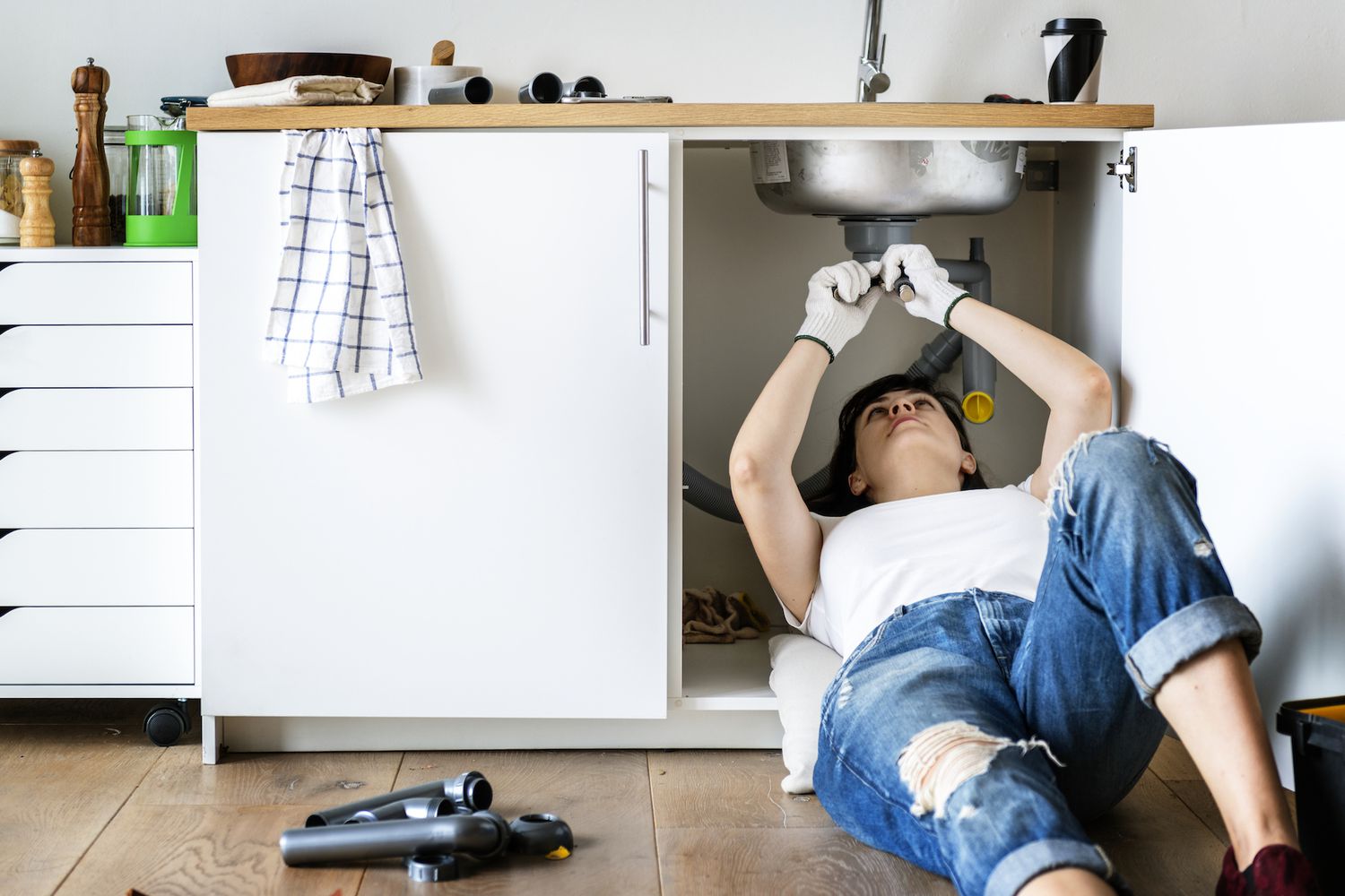 Can’t You Do Restoration of Your House Yourself
