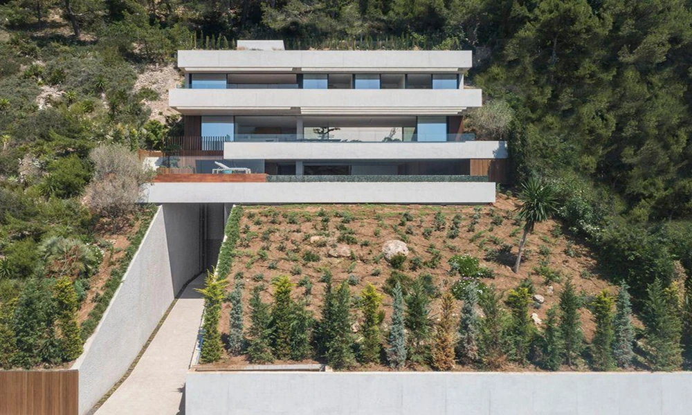 Designing Around Constraints: How Site Conditions Shape Better Buildings